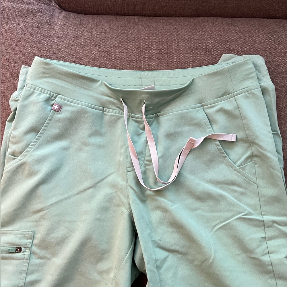 FIGS Zamora Jogger Scrub Pant